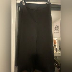 Brand new St. John Capri dressy shorts